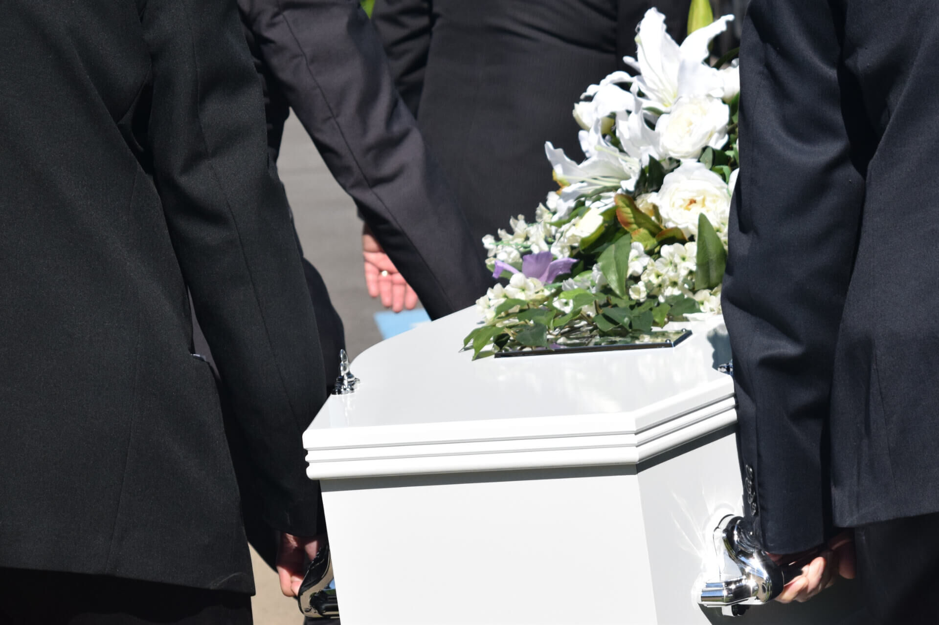 funeral caskets and urns